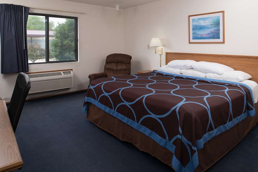 Super 8 By Wyndham Lincoln North Hotel Kamer foto